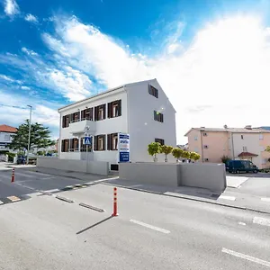 Crnekovic Iii Apartament Baška