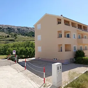 Family House Damir Pag Town